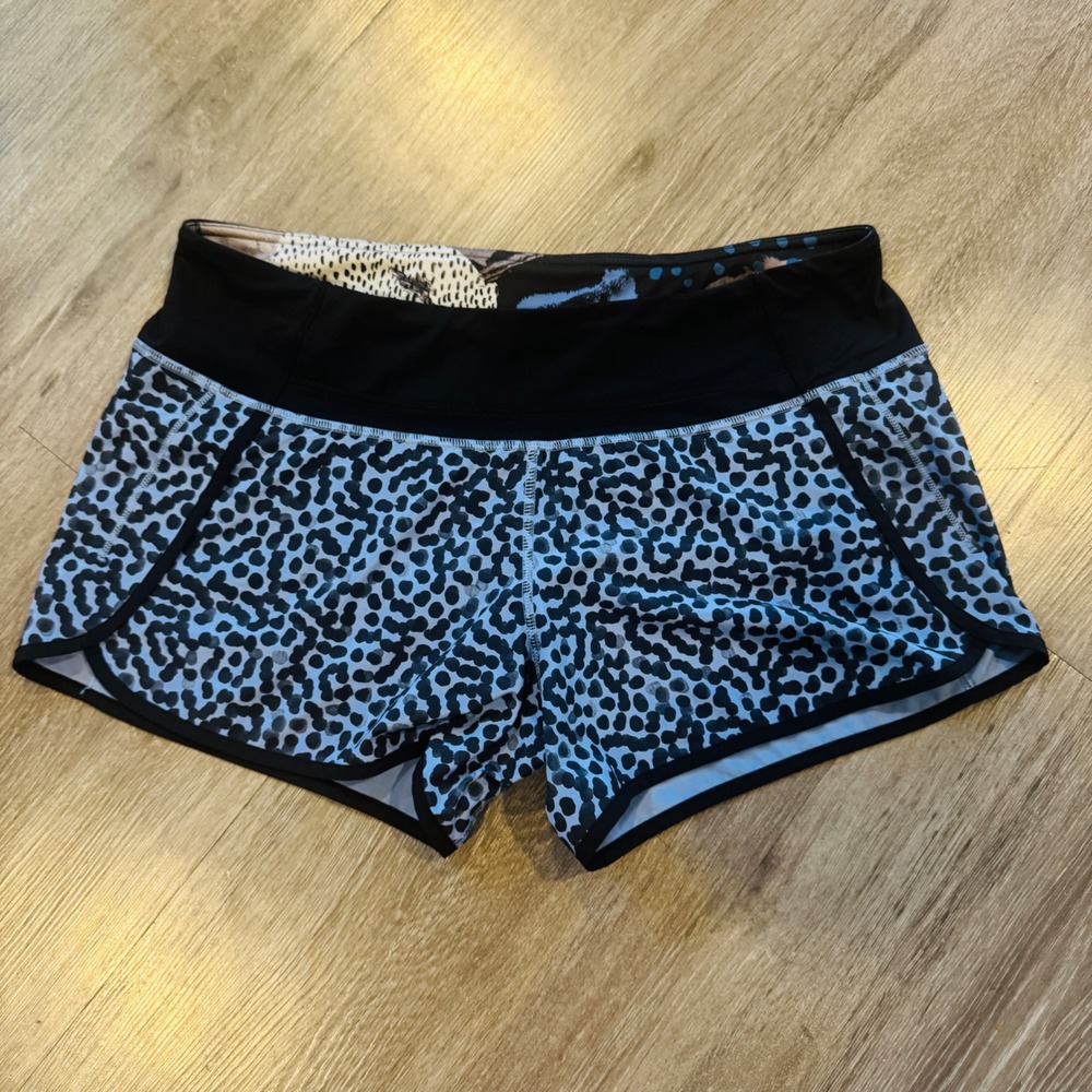 Lululemon Speed Up Low-Rise Lined Shorts Blue Spotted Animal Print Size 10